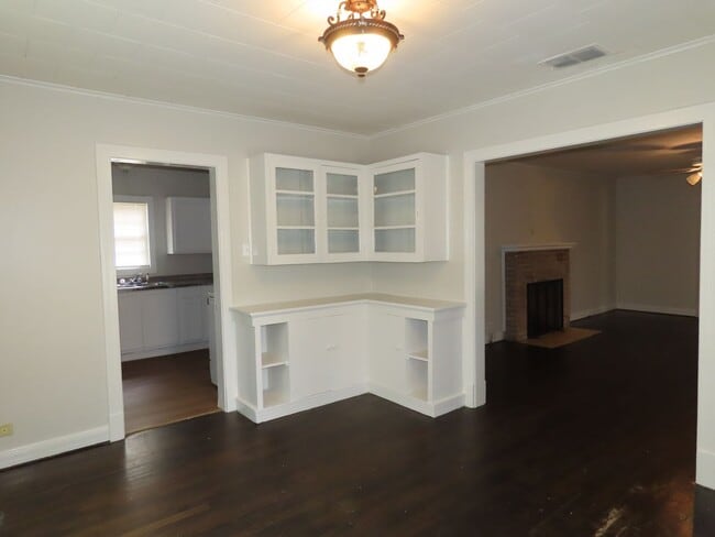 Building Photo - 1306 S Glenwood Blvd