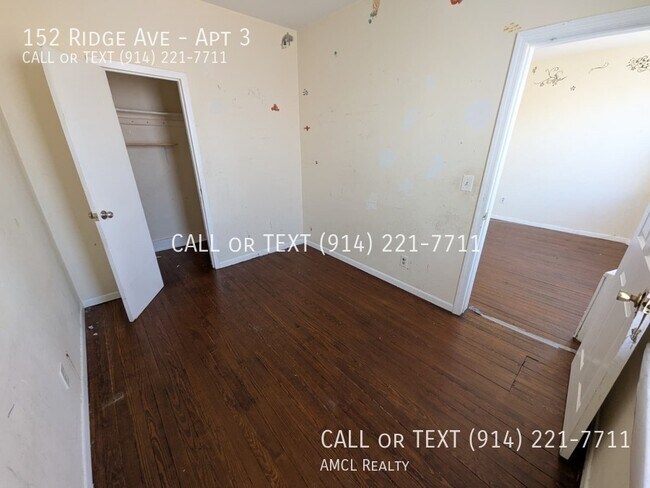 Building Photo - 152 Ridge Ave