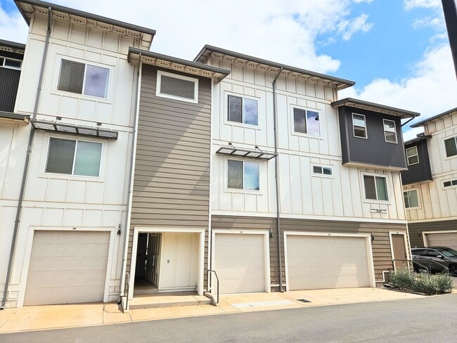 Building Photo - Ewa Beach 2 Bedroom 1 Bathroom 2 Parking 2nd Floor Townhome