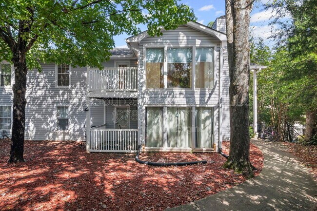Building Photo - 2110 Augusta Dr