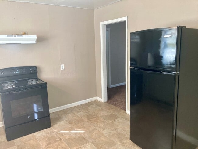 Building Photo - 808 S Lexington St