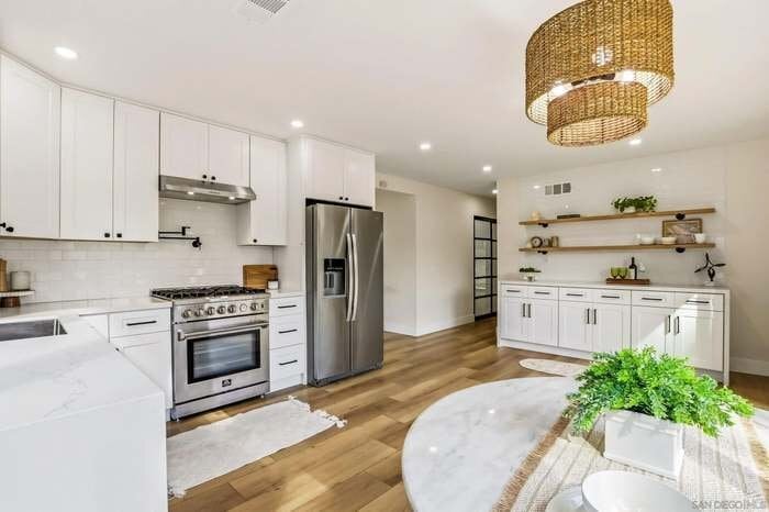 Building Photo - 8921 Revelstoke Way