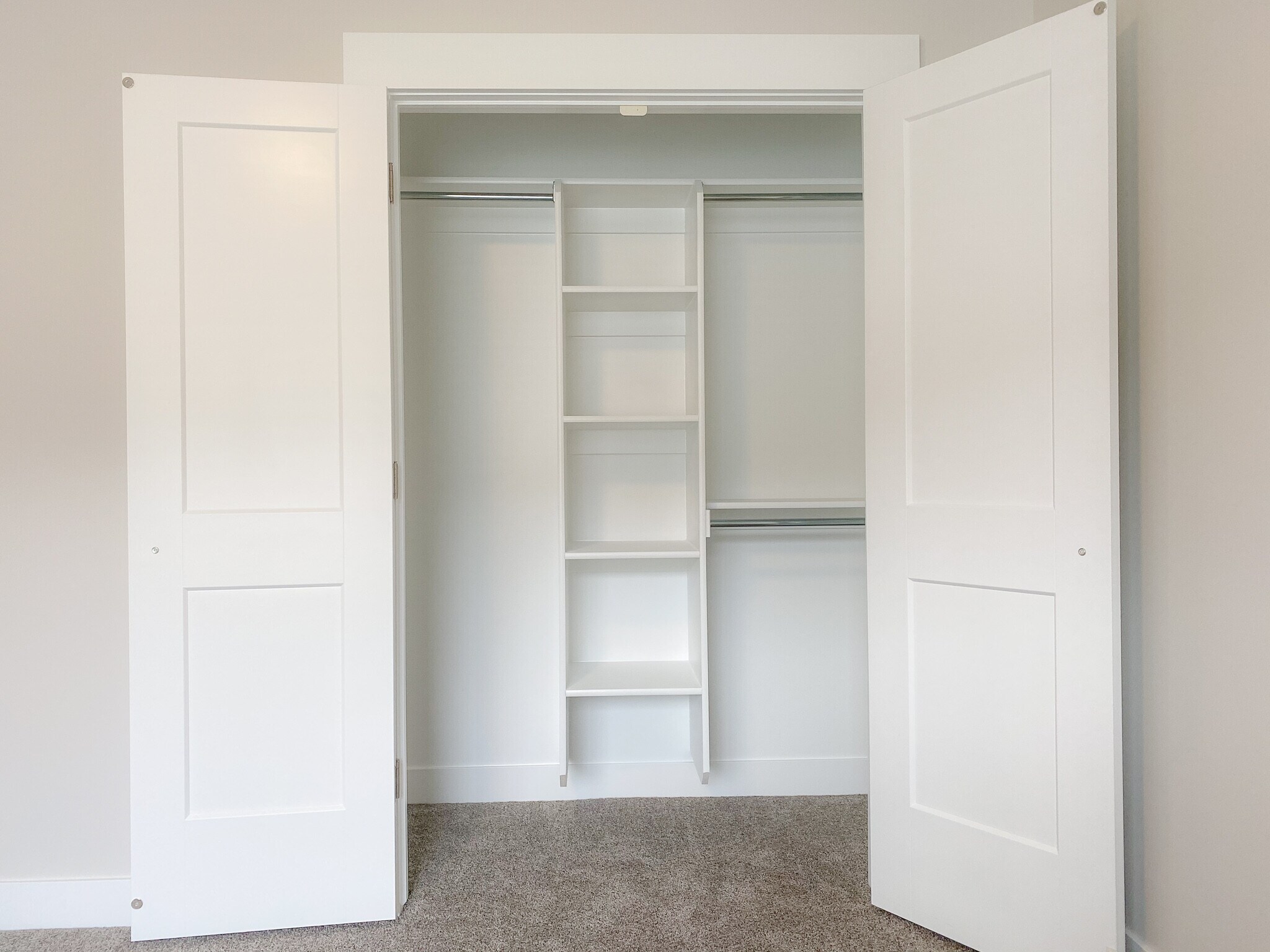 Building Photo - 959 S 650 W
