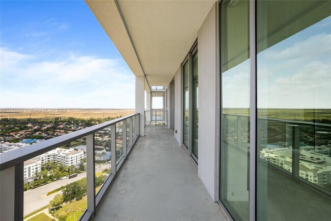 Building Photo - 2000 Metropica Wy