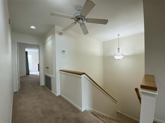 Building Photo - 2728 W Holcombe Blvd