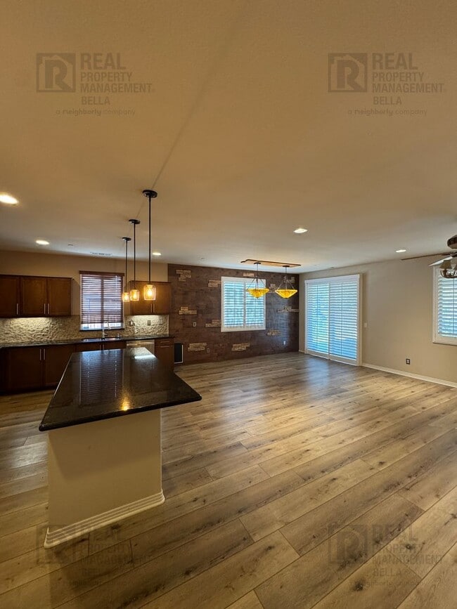 Building Photo - Modern Comfort Meets Resort Living – Gorgeous Single-Story in The Lakes Community