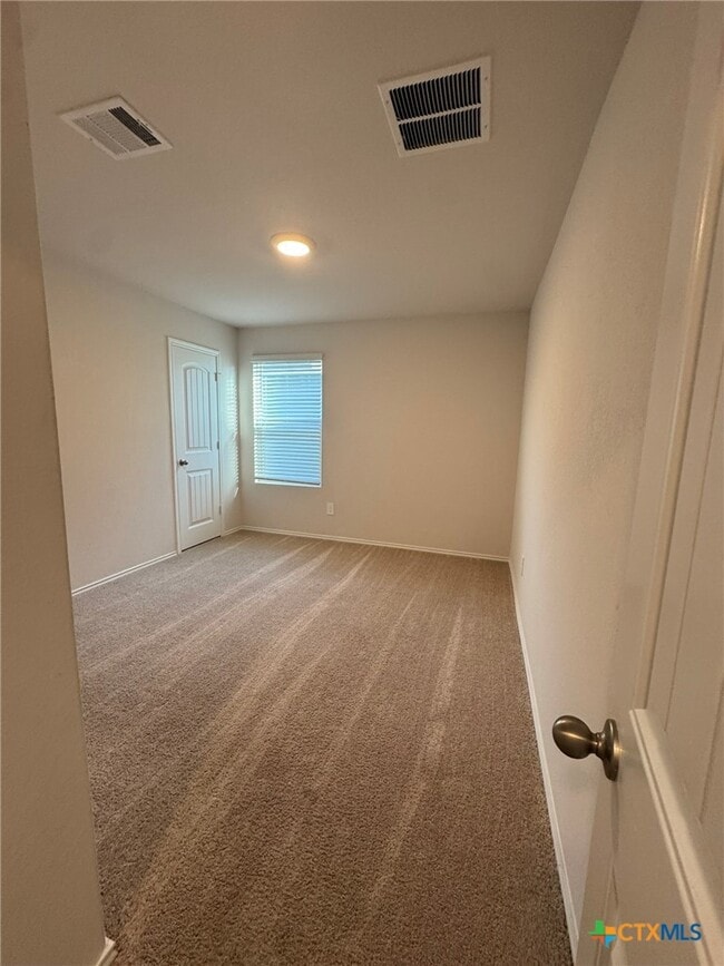 Building Photo - 208 Ida Lp