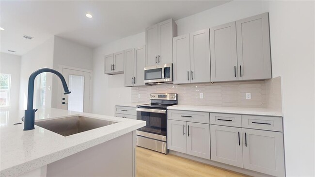 Building Photo - 12252 Kirkgard Dr