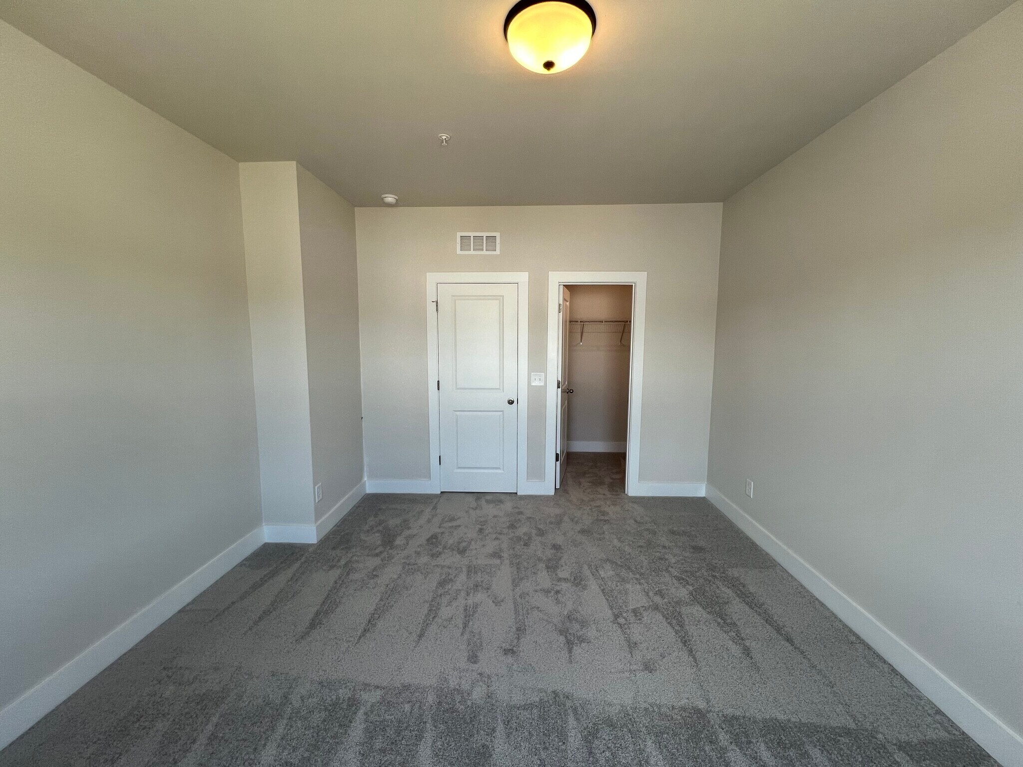 Building Photo - 1245 Willowcrest Way