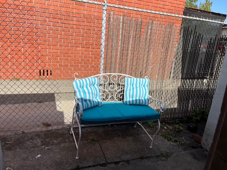 Building Photo - 1680 150th Ave