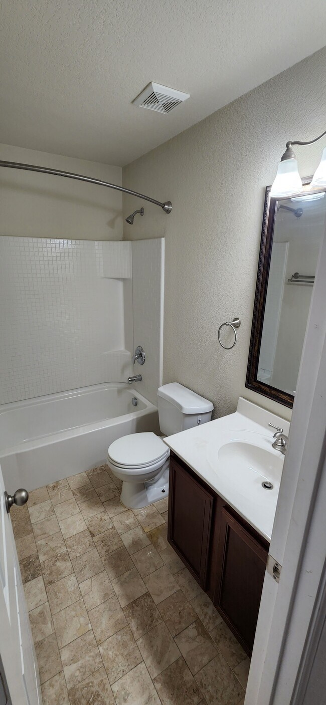 Building Photo - 8520 Cumberland Gap Dr