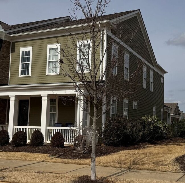 Building Photo - Pre-leasing for an April Move in-TOWN MADISON