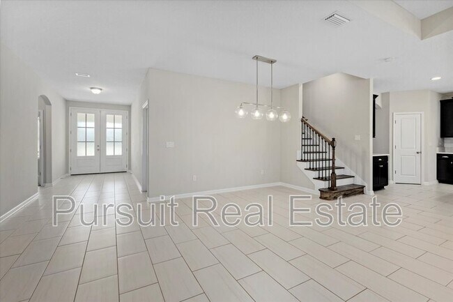 Building Photo - 246 Hutchinson Ln