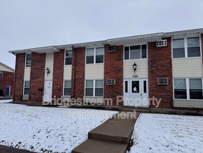 Building Photo - 1299 Sanlor Ave