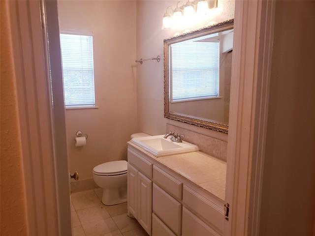 Building Photo - 6219 Penrose Ave