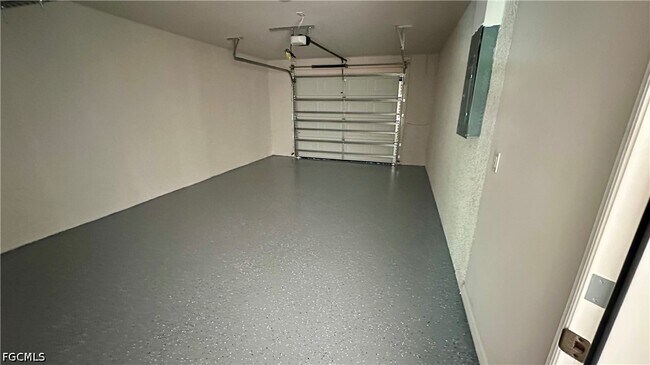 Building Photo - 3308 SW 17th Pl