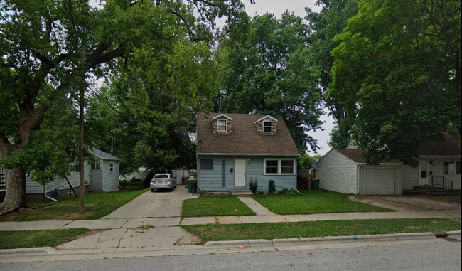 Primary Photo - 1825 Harold St