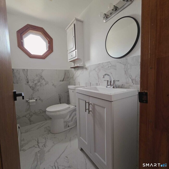 Building Photo - 124 Geddes Terrace