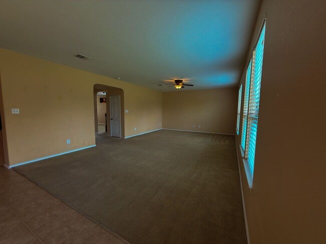 Building Photo - University Park - 5 bedrooms, 3-1/2 Baths