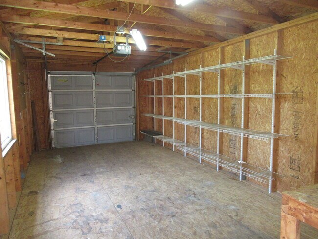 Building Photo - Denver Four Bedroom Home For Rent!