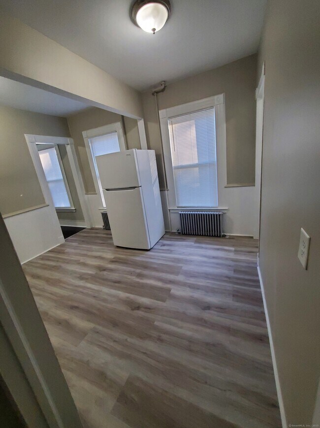 Building Photo - 432 Dixwell Ave