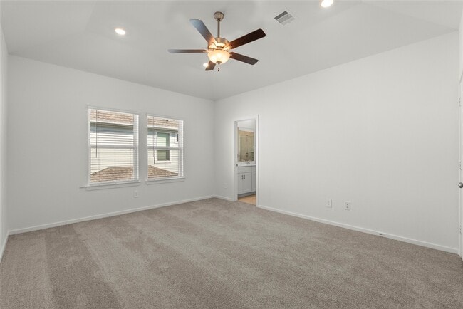 Building Photo - 702 Sand Dollar Dr