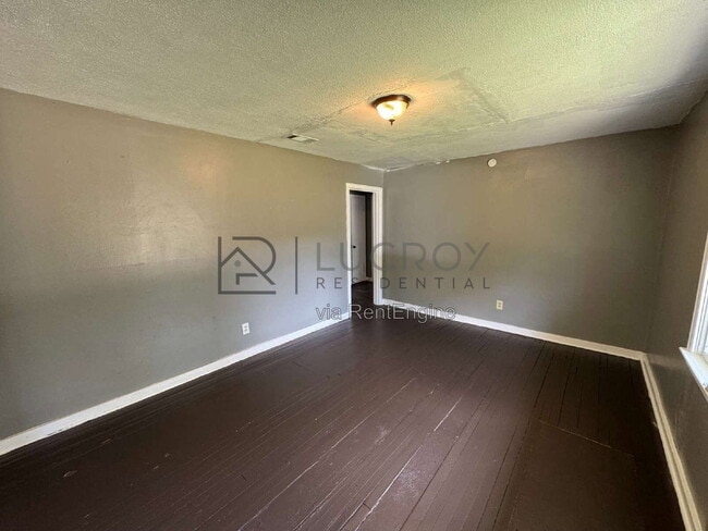 Building Photo - 4090 El Paso St