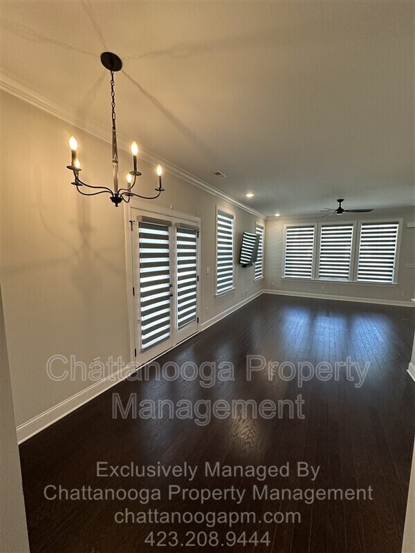 Building Photo - 1526 Bowtie Rd