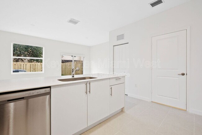 Building Photo - 12136 SW 268th St