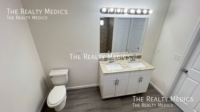 Building Photo - 1242 Halber Ave NW