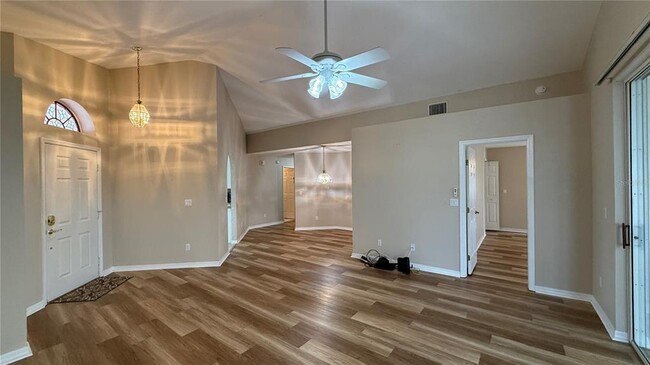 Building Photo - 137 Ridge View Dr