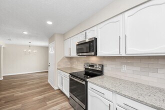 Building Photo - 14235 Rosetta Dr