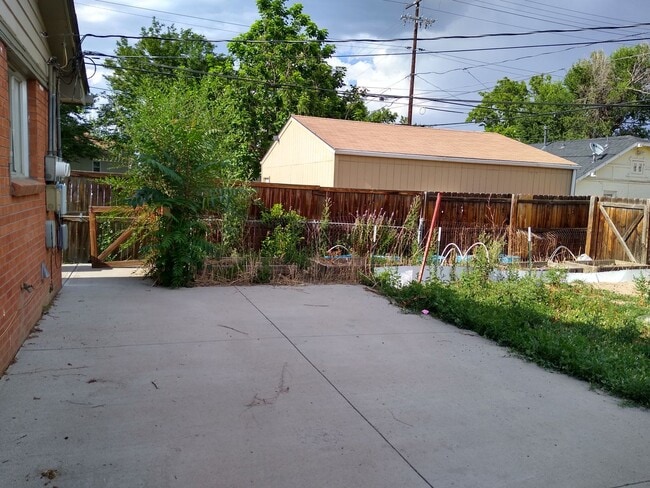 Building Photo - Osceola Duplex