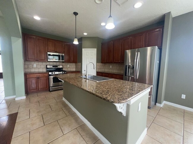 Building Photo - 2513 Flycatcher Cove Dr