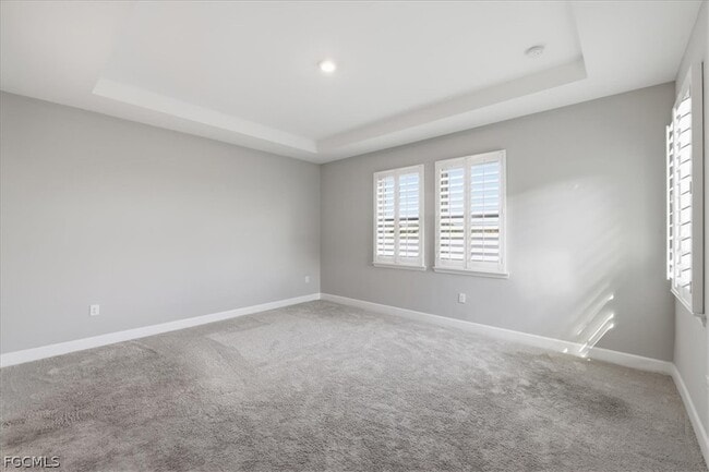 Building Photo - 2038 Grove Dr