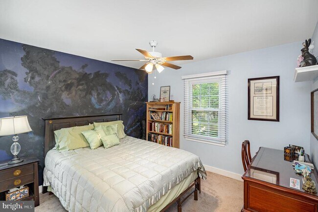 Building Photo - 15425 Beachview Dr