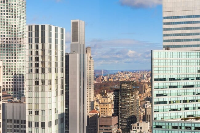 Building Photo - 138 E 50th St