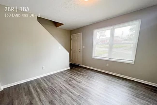 Building Photo - 160 Landings Dr