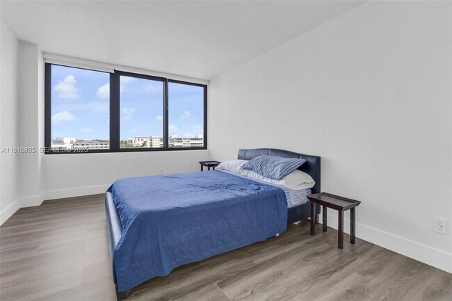 Building Photo - 3589 S Ocean Blvd