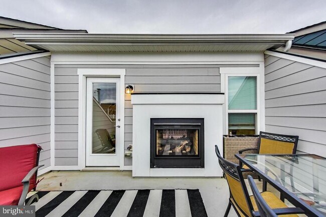 Building Photo - 17258 Herring Gull Ln