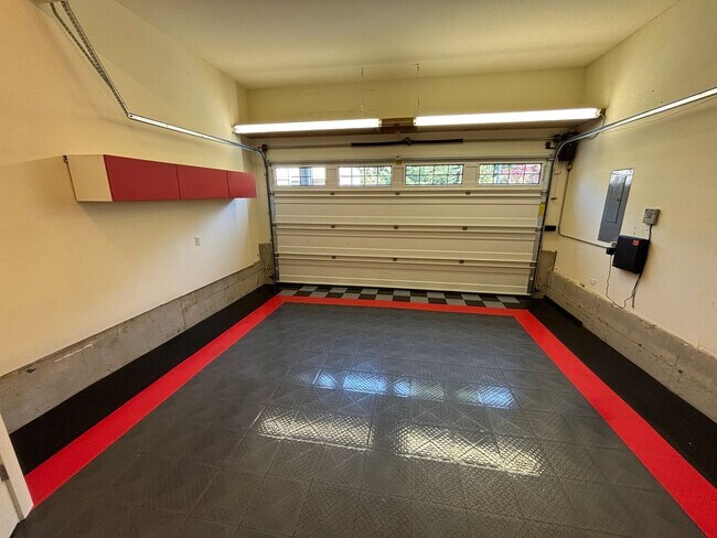 Building Photo - Beautiful Home in the Copper Creek Subdivision of Wilsonville