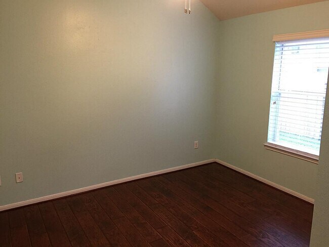Building Photo - 1719 Brighton Brook Ln