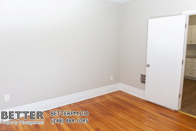 Building Photo - Modern Living in Mexicantown