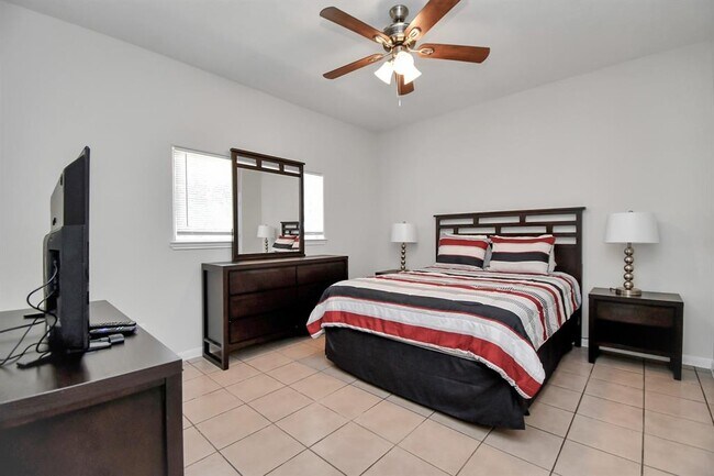 Building Photo - 8106 Rhobell St