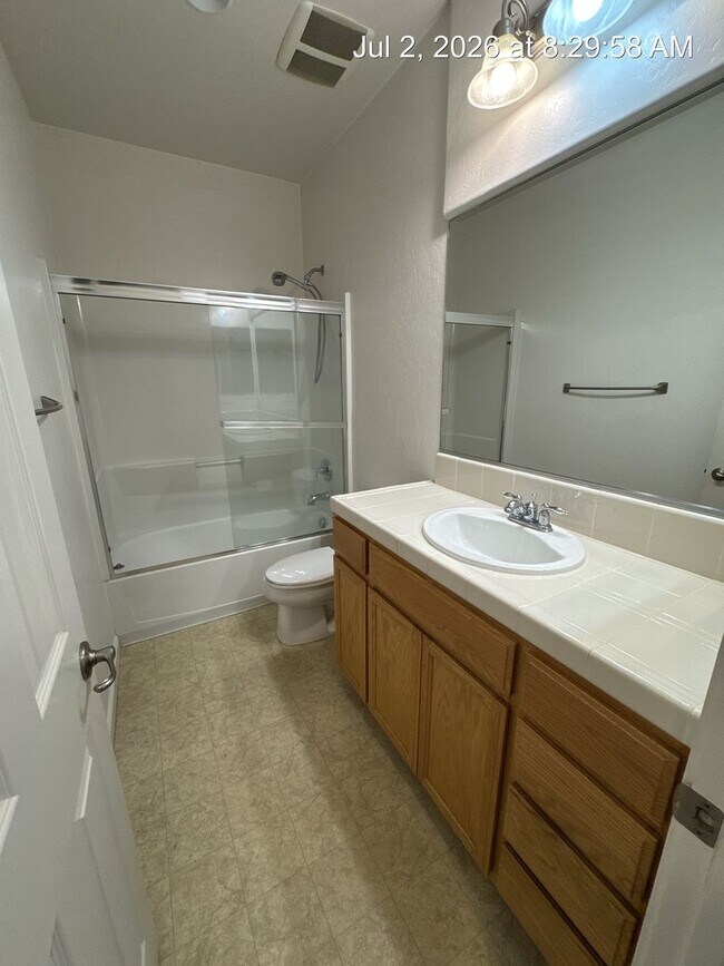 Building Photo - Beautiful Home Now Available! 3 Bedroom!