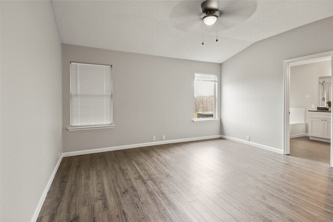 Building Photo - 6718 Ambercrest Dr