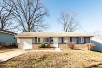 Building Photo - Freshly Updated 3-bedroom, 1-bathroom