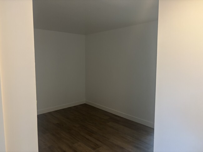 Building Photo - 1271 Murray Ave