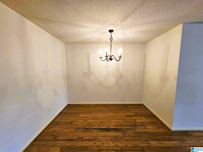 Building Photo - 3413 Sandner Ct