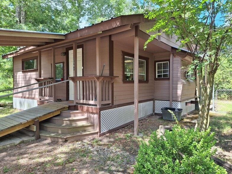 Primary Photo - 2651 Pioneer Ln